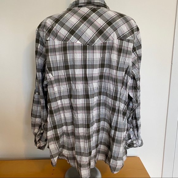 Torrid | Plaid Camp Shirt Size 4 - Picture 10 of 14